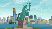 A statue inspired by the Statue of Liberty S6E3