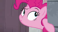 Pinkie Pie smells something weird S8E11