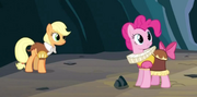 Smart Cookie and Chancellor Puddinghead S02E11