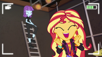 Sunset Shimmer screams with delight EGDS45