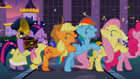 5 main ponies partying S02E09