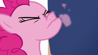 Pinkie Pie's muzzle snaps shut S6E15