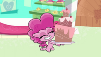 Pinkie Pie presenting three-layer cake PLS1E4a