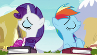 Rarity and Rainbow refuse to speak to each other S8E17