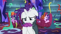 Rarity holding a small clump of hair S7E19.png (1.04 MB)
