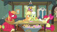 Applejack and Granny Smith S3E08