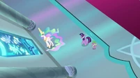 Celestia brings a stained glass window to life S8E7