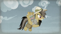 Daring Do keeps the artifact for herself S9E21