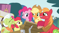 Pinkie Pie and the Apples together S4E09