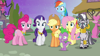 Ponies looking concerned S4E02