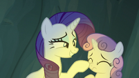 Rarity boops Sweetie Belle on the nose S7E16
