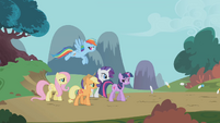 Twilight and friends follow the parasprites S1E10