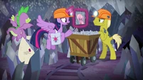 Twilight asks miner pony about Dusty S9E5.png (1.09 MB)