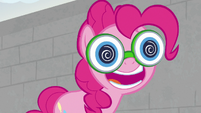 Pinkie Pie wearing googly-eye glasses S9E14