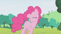 Pinkie laughing at Rainbow Dash S1E05