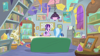 Starlight finds Trixie in her office S9E11