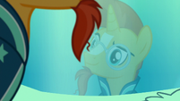 Sunburst looking at his reflection S7E24