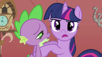 Twilight holding Spike S2E02