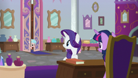 Cozy Glow enters Twilight's office again S8E16