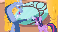 Discord about to pull Twilight's horn S4E11