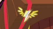 Pingente dos Wonderbolts: A chave da lealdade.