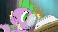 Spike reading the small text S4E06