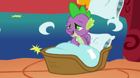 Spike waking up in basket 2 S2E20