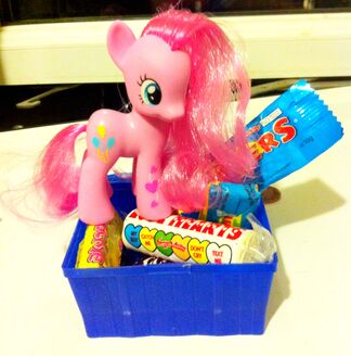 Toy Pinkie with Candy