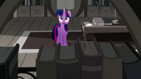 Twilight Sparkle in awe of the library MLPRR