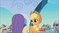 Applejack awkward smile S3E2