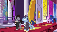 Princess Luna exhausted after helping the mayors S7E10