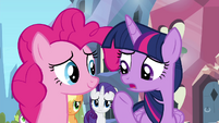 Twilight "feeling a little unsure" S4E25