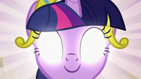 Twilight with glowing eyes S2E02