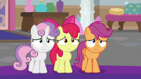 Cutie Mark Crusaders looking very nervous S8E12