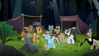 Rainbow pointing at the jungle S6E13