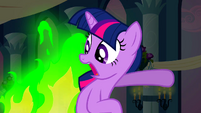 Twilight is scared of the flames S02E25