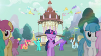 Twilight singing "for absolute certain" S03E13
