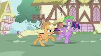 Applejack and Twilight galloping S2E06