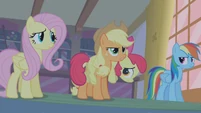Applejack recounting how Apple Bloom saw Zecora entering Ponyville S1E09