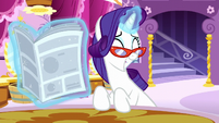 Rarity grinning S6E9