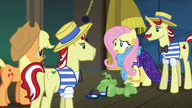 S06E20 Fluttershy zdejmuje przebranie