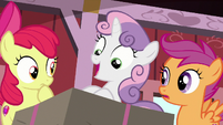 Sweetie Belle excitedly says her own name S8E10