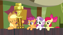 Applejack appears with hay stacking trophy S5E6