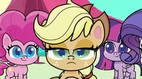 Applejack proud to be herself PLS1E3b.png (639 KB)