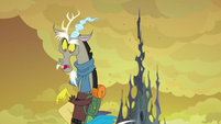 Discord pointing downward again S6E26