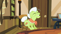 Granny Smith looking proud and pleased S4E09