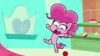 Pinkie Pie dodging flying beads PLS1E12a