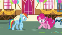 Pinkie Pie frantically looking for Rainbow's pie S7E23