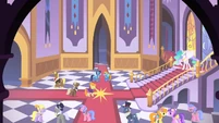Ponies meet Princess Celestia and shake her hoof in this hall.
