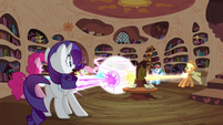 Twilight used Selfdestruct! It's super effective!